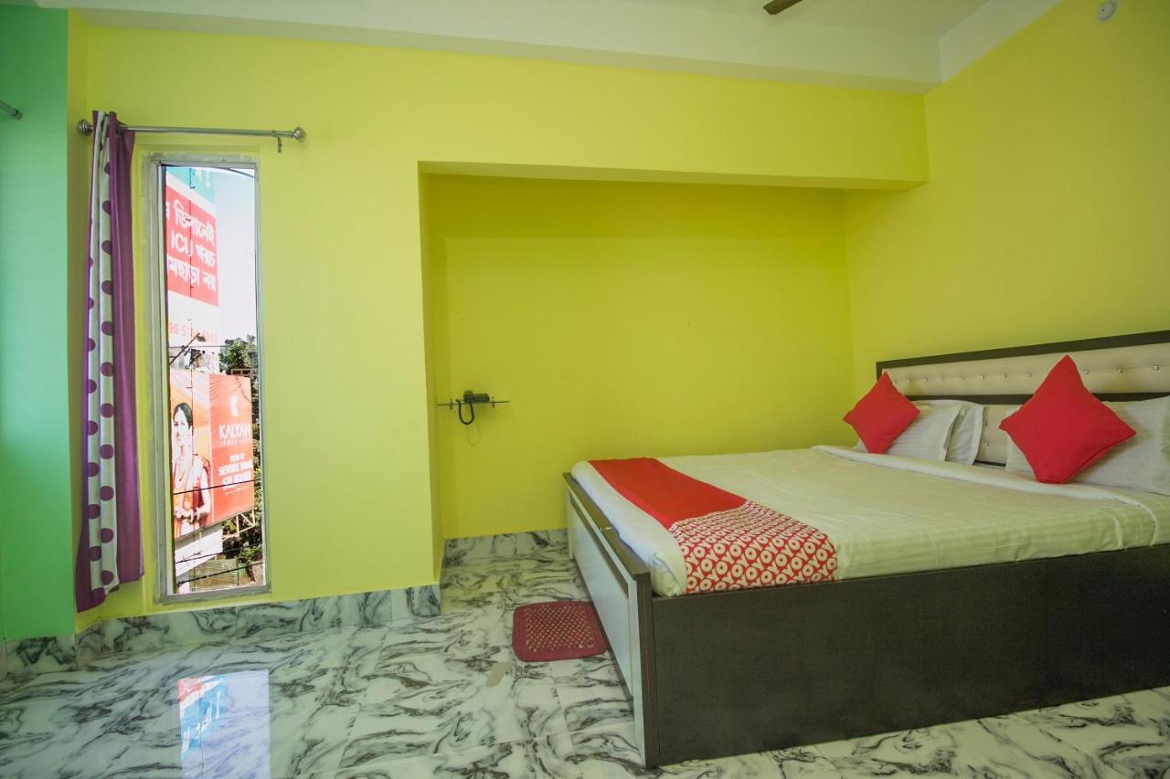 Spot On 24229 Radharani Lodge Siliguri Dış mekan fotoğraf