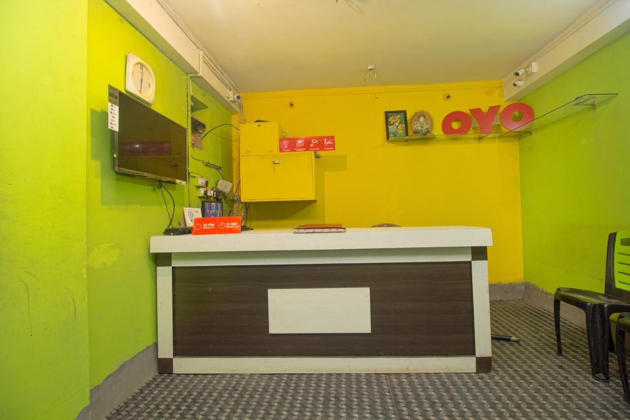 Spot On 24229 Radharani Lodge Siliguri Dış mekan fotoğraf