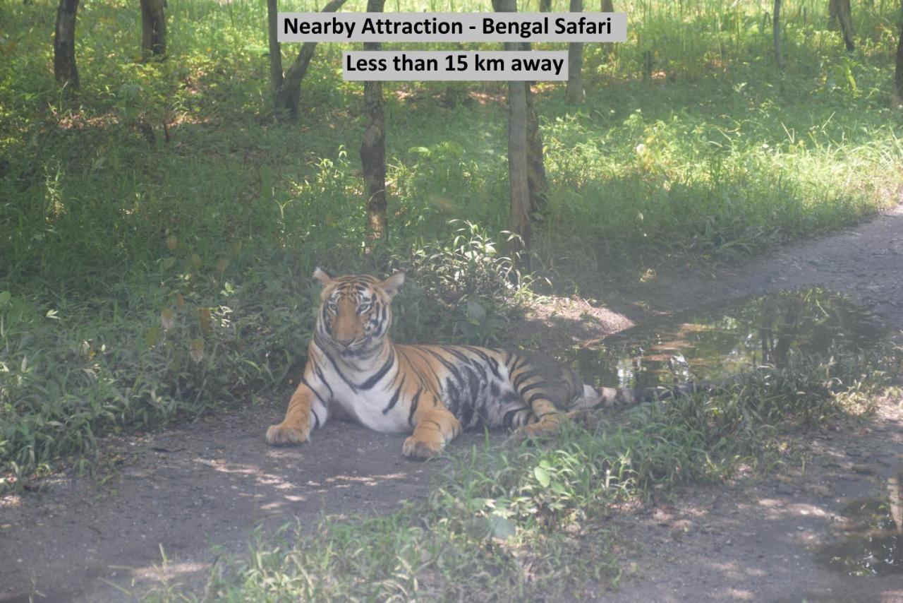 Spot On 24229 Radharani Lodge Siliguri Dış mekan fotoğraf